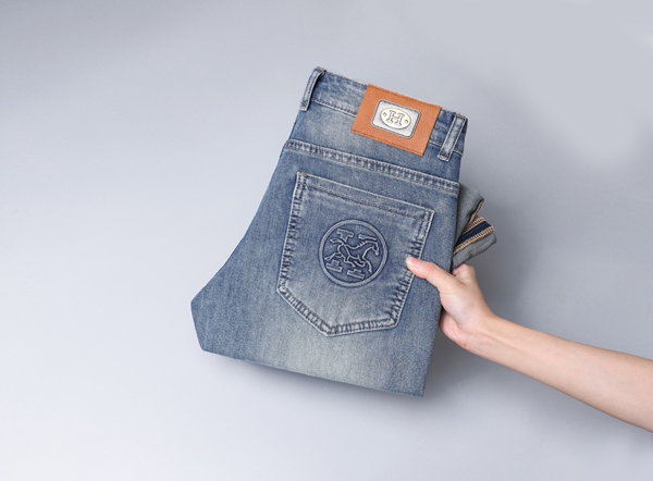 ブランドジーンズ全体デザイン